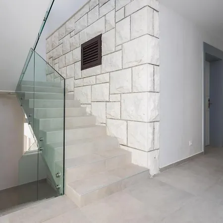 아파트 Kos 수페타르