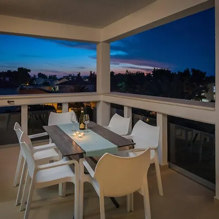 Kos Apartmán Supetar