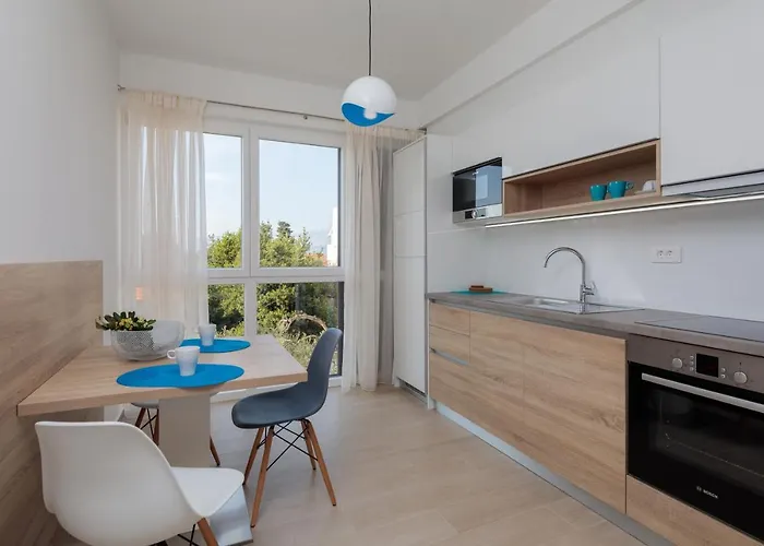 Kos Apartmán Supetar